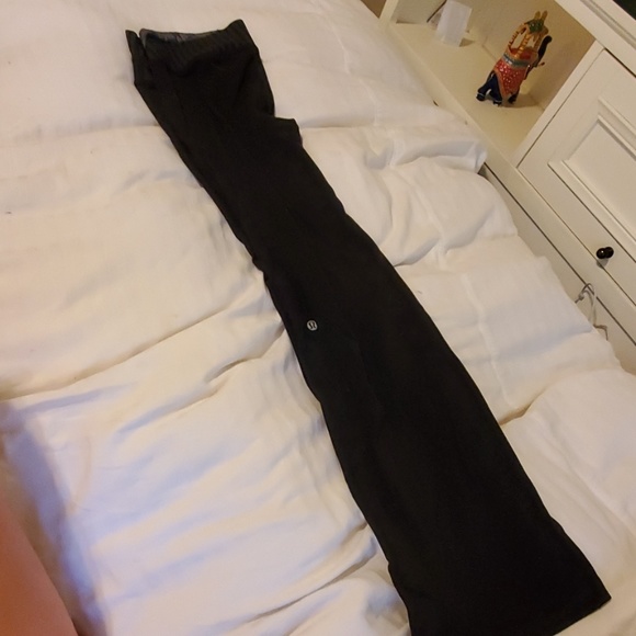 Lululemon yoga pant size 8 - Picture 1 of 3